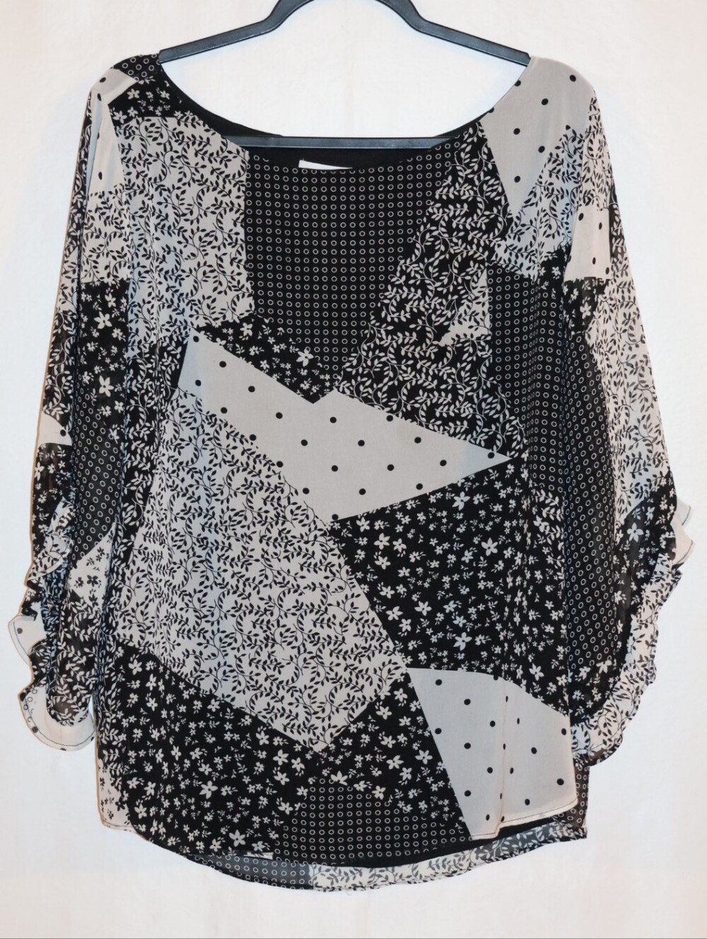 Calvin Klein Black & White Patchwork Mixed-Print 3/4-Sleeve Blouse.